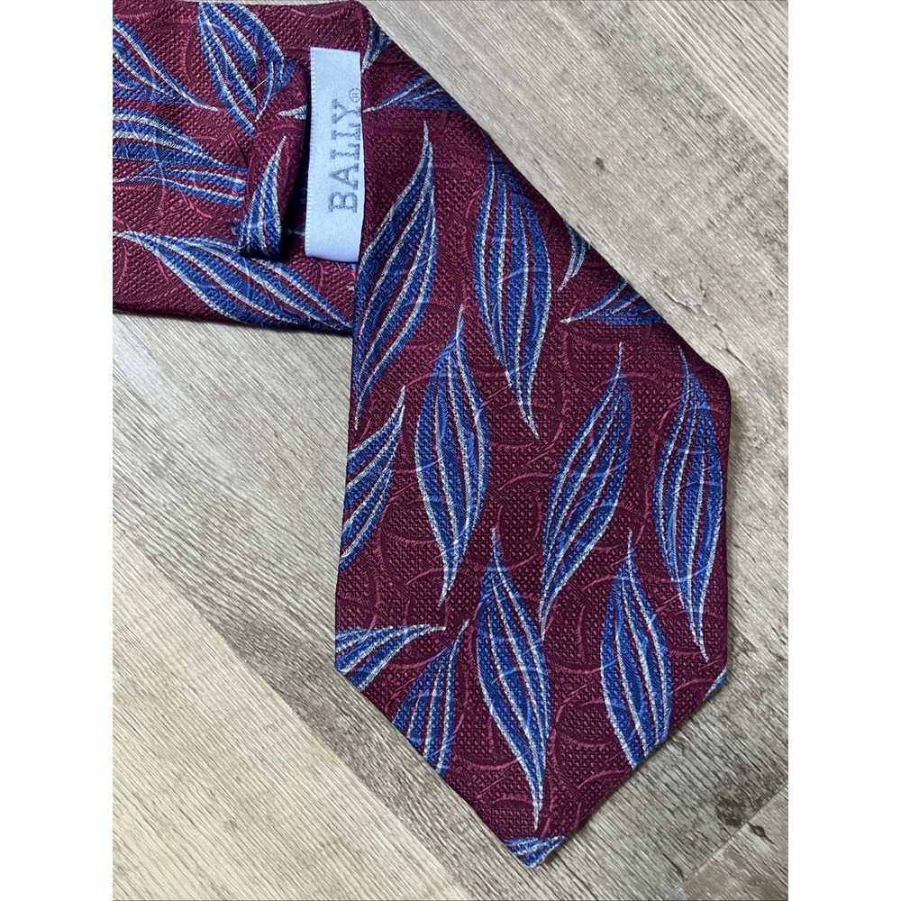 Bally Men's Tie Made In Spain 100% Silk Designer Necktie